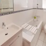 Lovely In With Kitchen * 拉加尔德