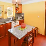 Lovely In With Kitchen * 拉加尔德