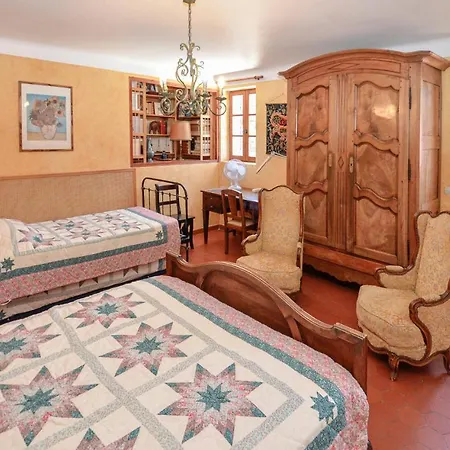Lovely In With Kitchen Holiday home *