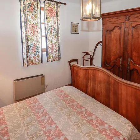 Lovely In With Kitchen Holiday home