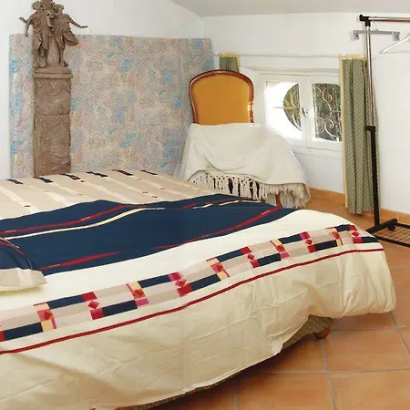 Lovely In With Kitchen Holiday home