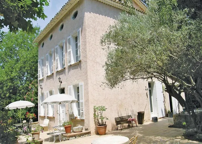 Сasa de vacaciones Lovely In With Kitchen La Garde (Var)