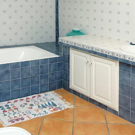 Feriehus Lovely In With Kitchen *