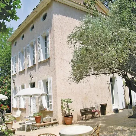 Tatil Evi Lovely In With Kitchen La Garde (Var)