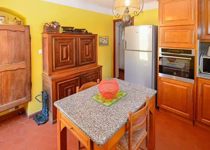 Lovely In With Kitchen *